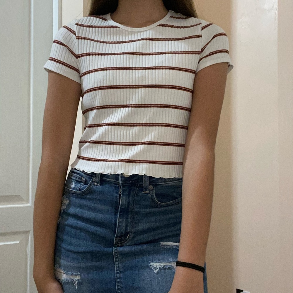 cute ruffled ae shirt